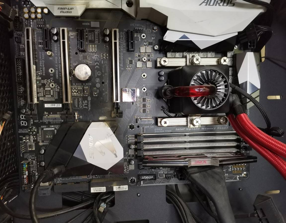 技嘉Z270X GAming5主板不开机，上电卡代码C4维修　图1