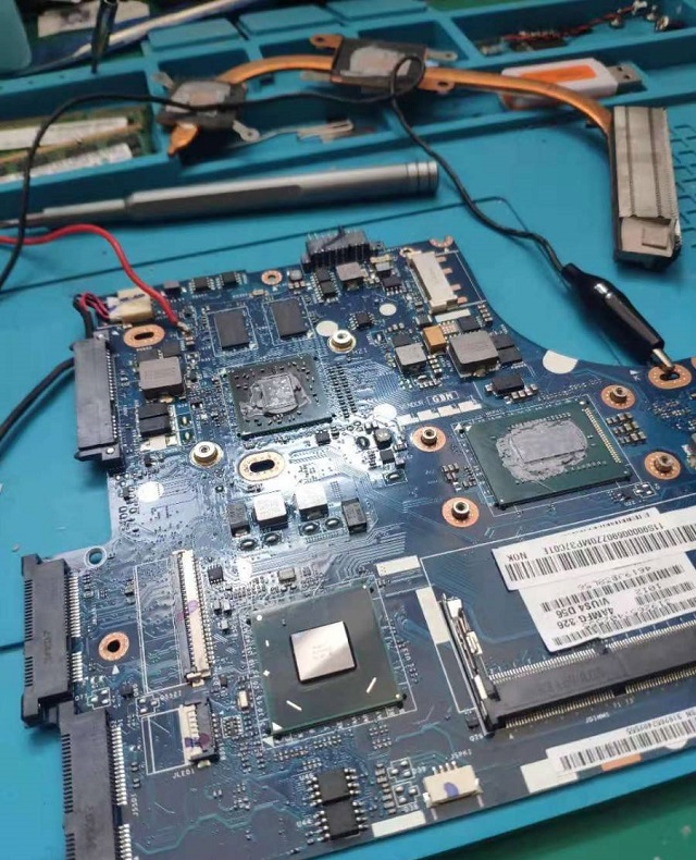 迅维学员分享:联想S400笔记本短路维修 图4