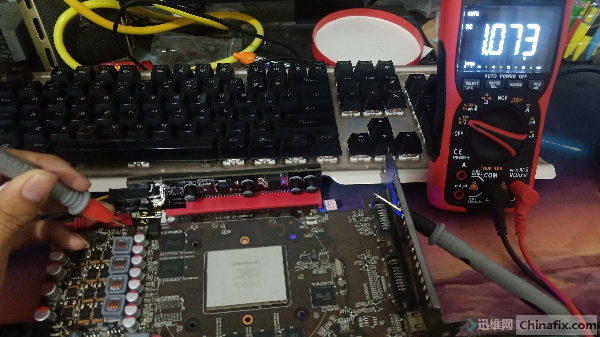 双敏GTX560SE显卡开机不认卡维修 图6