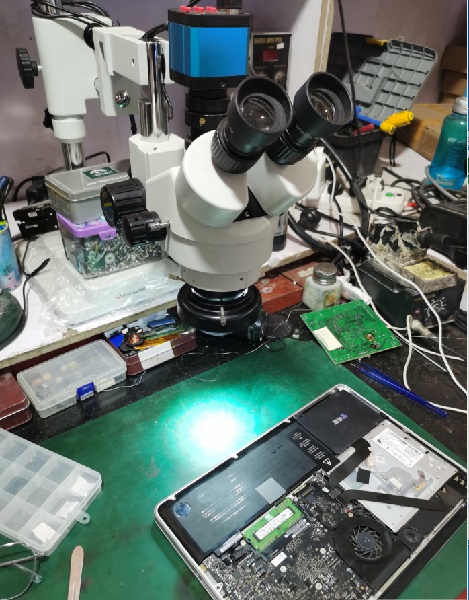苹果MacBook A1278笔记本暗屏通病维修 图4