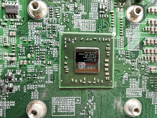 联想CFT3I1主板开机风扇转,屏幕不显示维修 图2