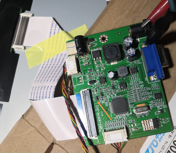 冠捷(AOC)E2280SW显示器开机绿灯闪烁,屏幕不亮维修 图1
