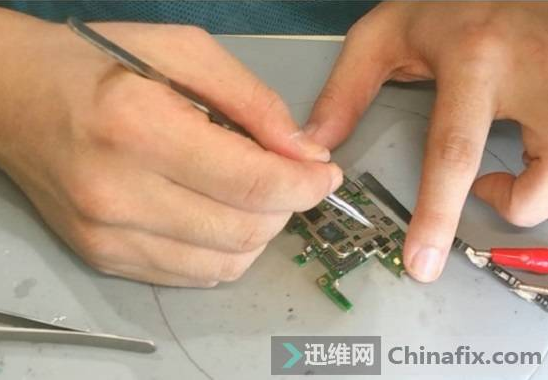 华为Nova3正常使用手机不开机维修 图6