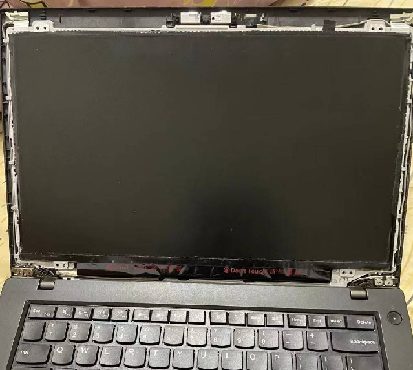 联想ThinkPad T450笔记本黑屏无背光通病维修 图2