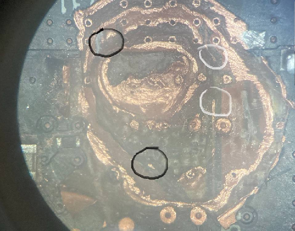 显卡开机不显示,显存供电12V烧PCB板挖板维修 图2