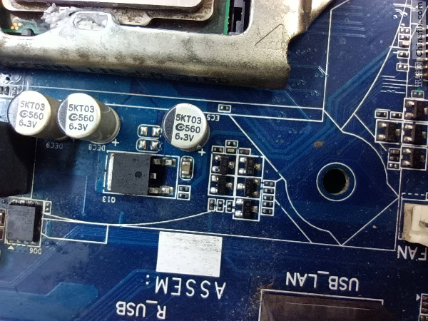 技嘉GA-H61M-S1主板触发不显示无CPU供电维修 图8