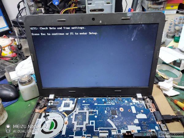 联想ThinkPad E540C笔记本开机掉电关机故障维修 图3