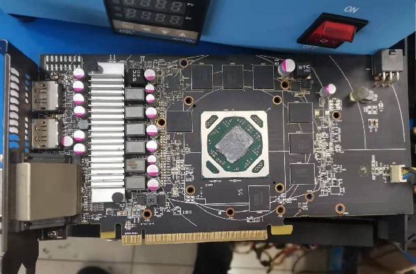 旌宇RX570 4G显卡开机花屏维修 图1