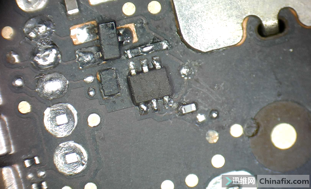 MacBook A1932 water inlet fan turns wildly to deny battery repair