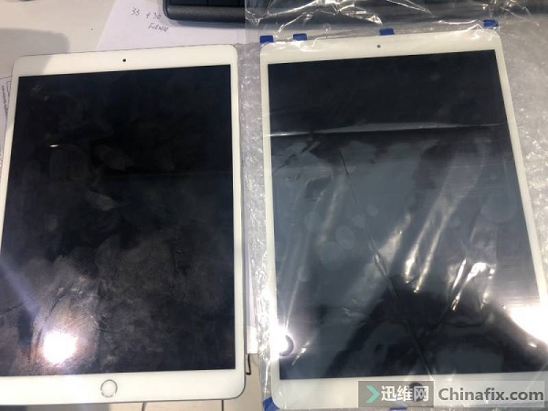 iPad Air3 A2134开机暗屏无背光维修 图1