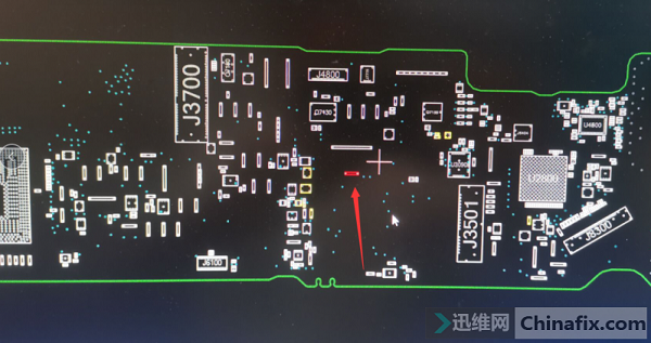 苹果笔记本A1466 通电不触发维修　图３