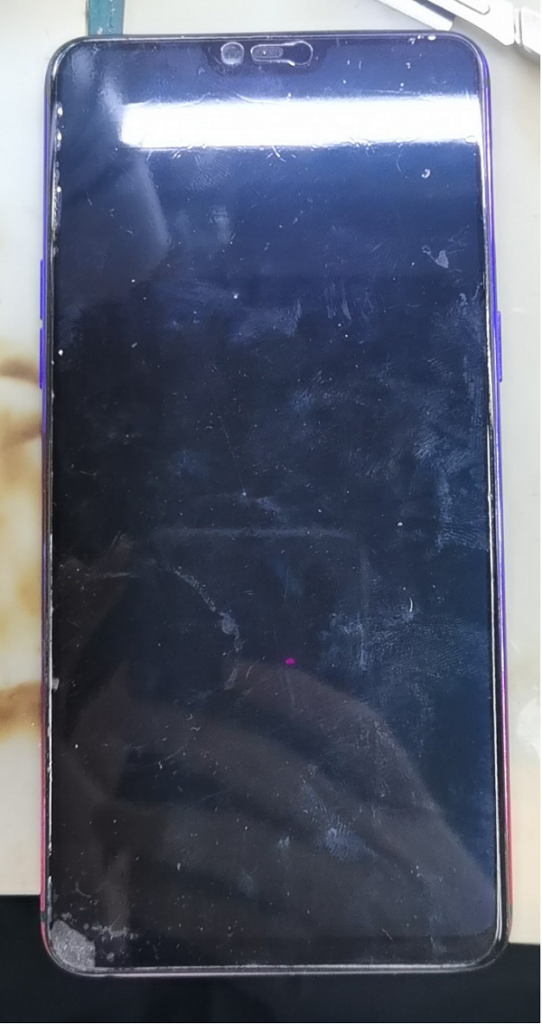 OPPO R15手机开机不显示故障维修 图1